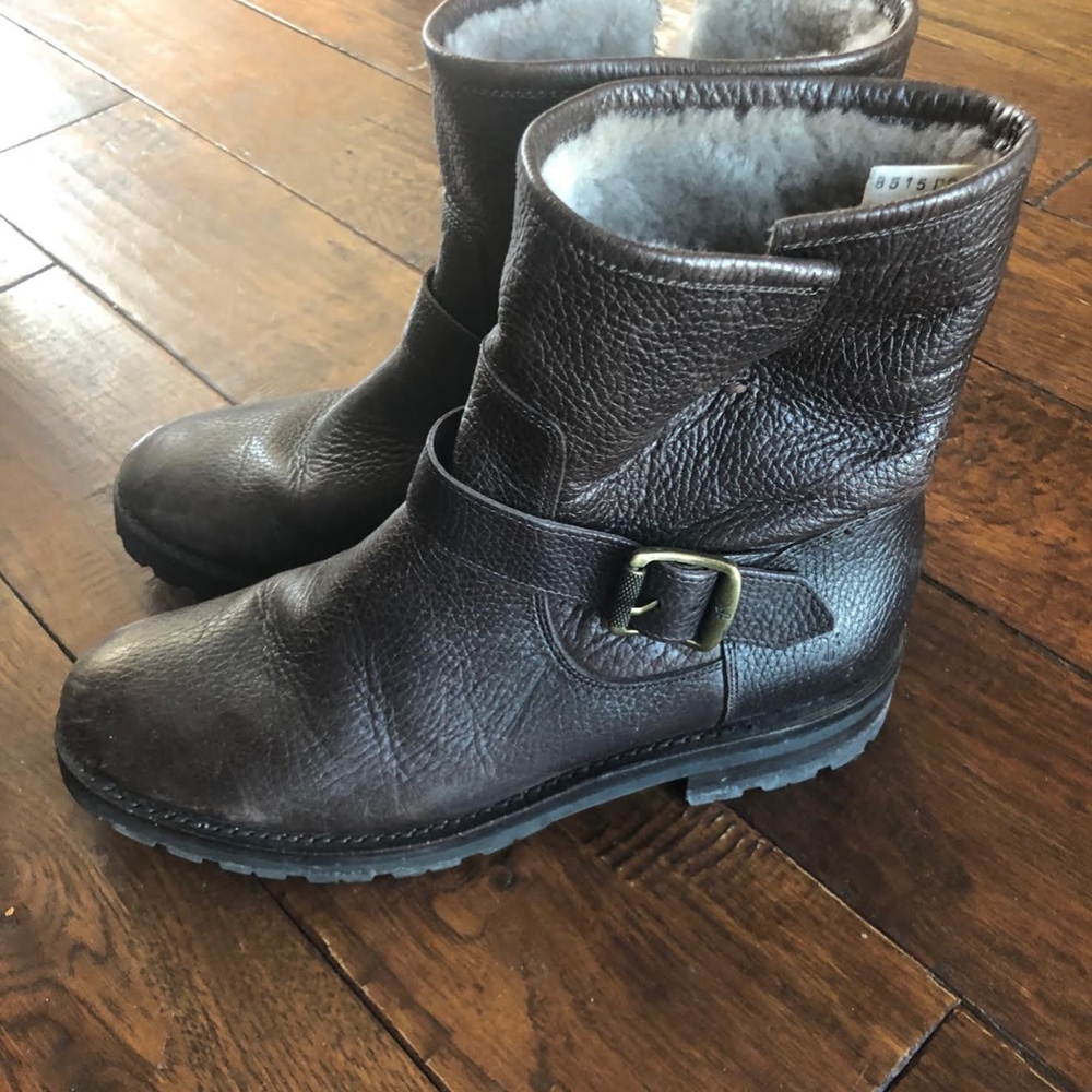 Frye Veronica Short (9") SHEARLING Boots Size 9